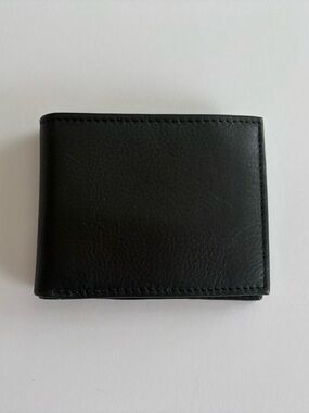New Genuine Leather George Bi-fold Wallet ID Window RFID Protection